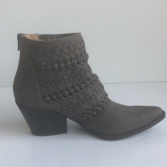 Seven Dials Quinn zip up ankle bootie gray - Picture 8 of 14